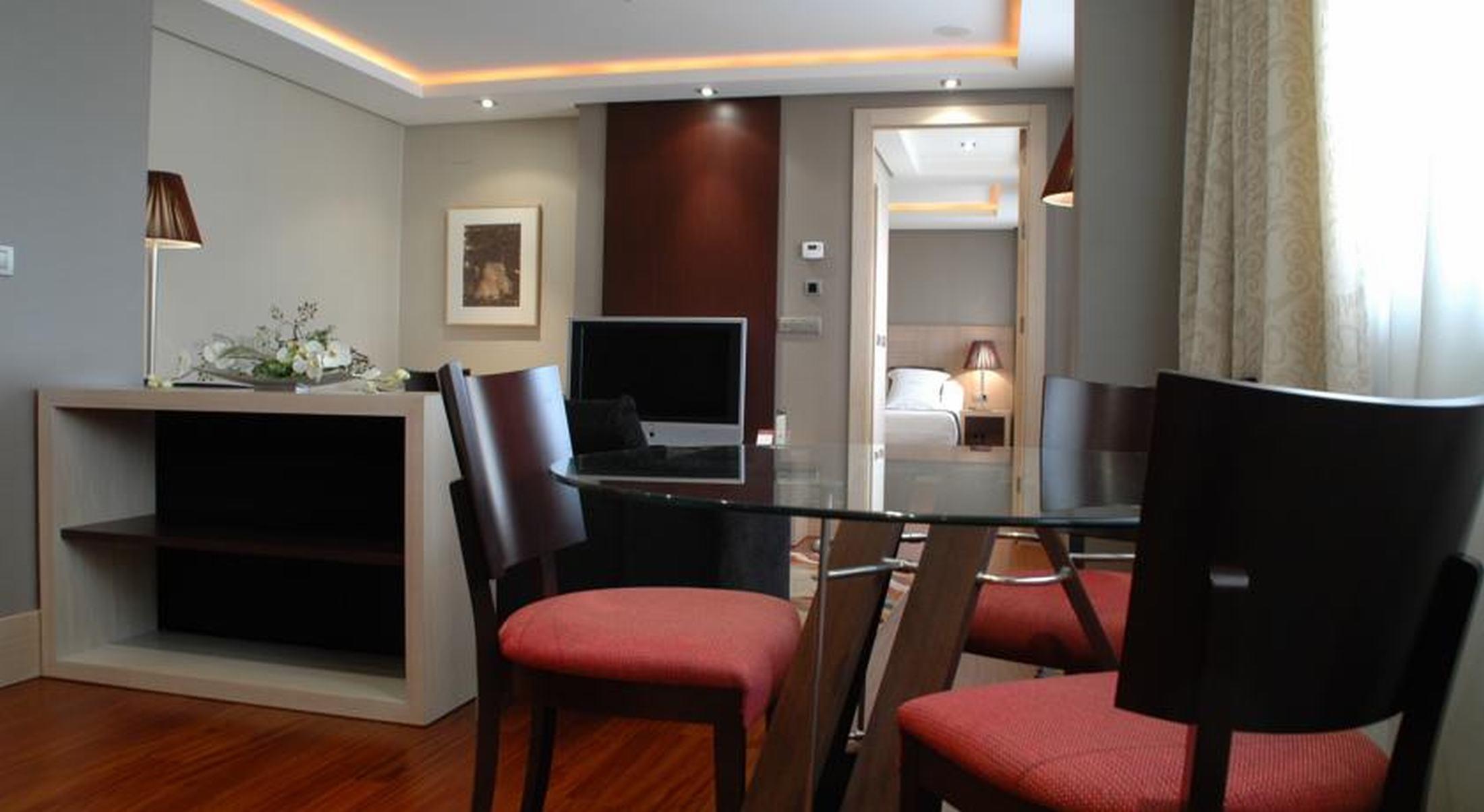 Washington Parquesol Suites & Hotel Valladolid Zewnętrze zdjęcie